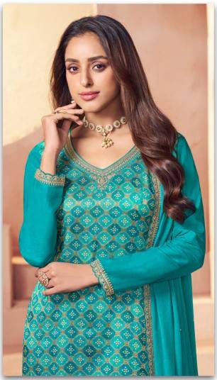 Vinay kuleesh aarvi  Best dress material dealers in kolkata